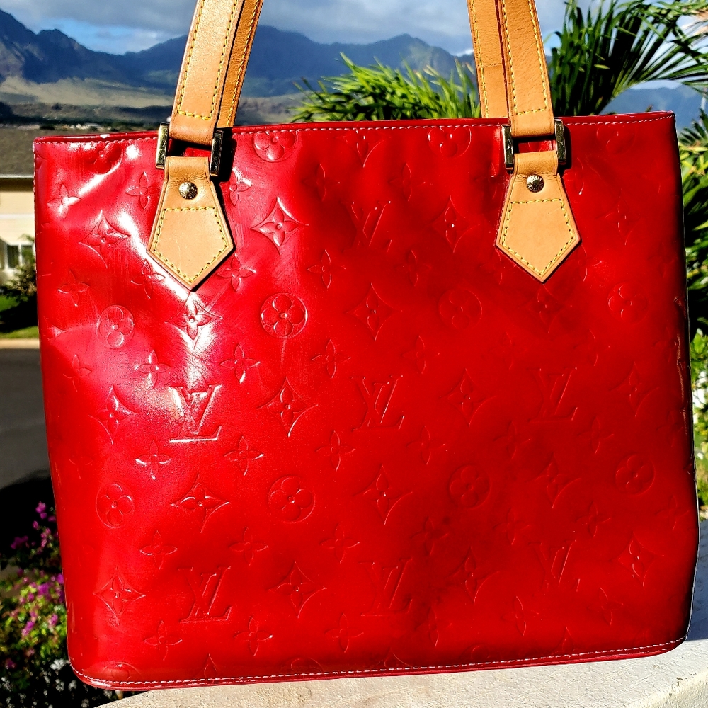 LOUIS VUITTON RED VERNIS TOTE